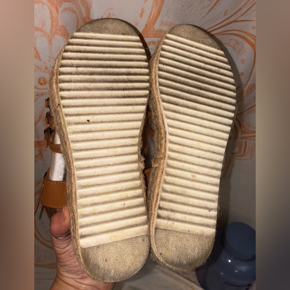 Women's Tan Espadrille Sandals - Picture 7 of 7